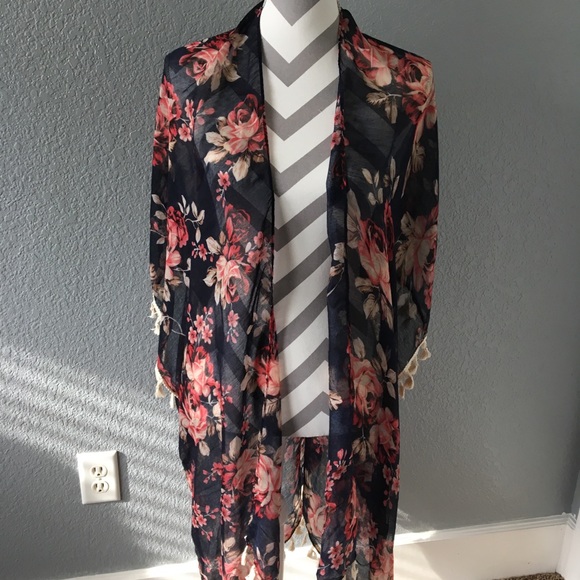 Navy Floral Tassel Kimono - Picture 4 of 6